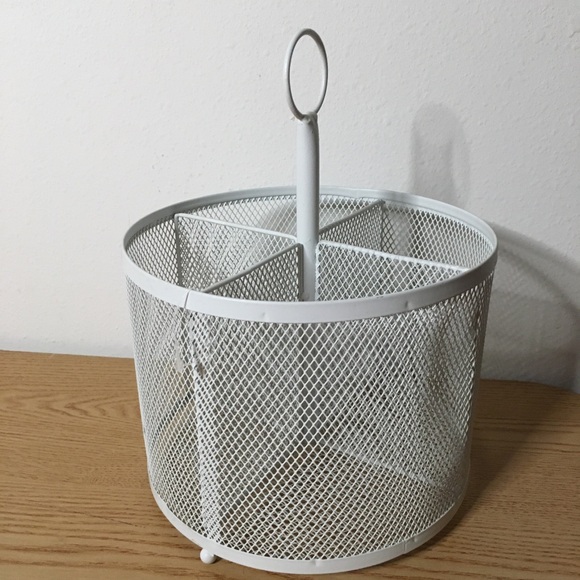 New White Metal Mesh 4 Compartment Organizer 6” tall 7.5” across the top - Picture 4 of 4